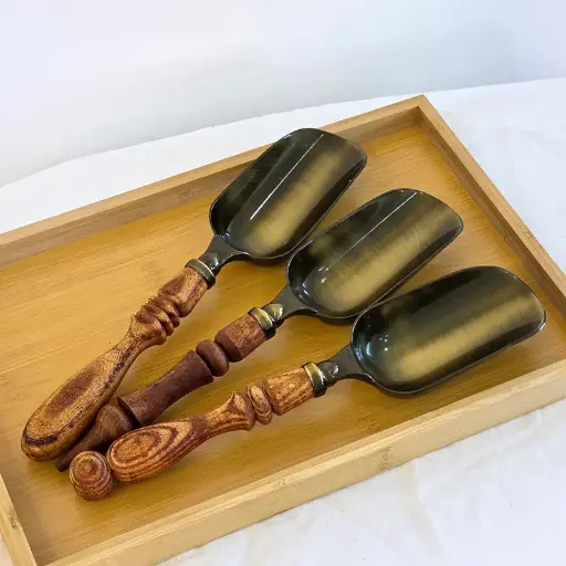قاشق آجیل خوری